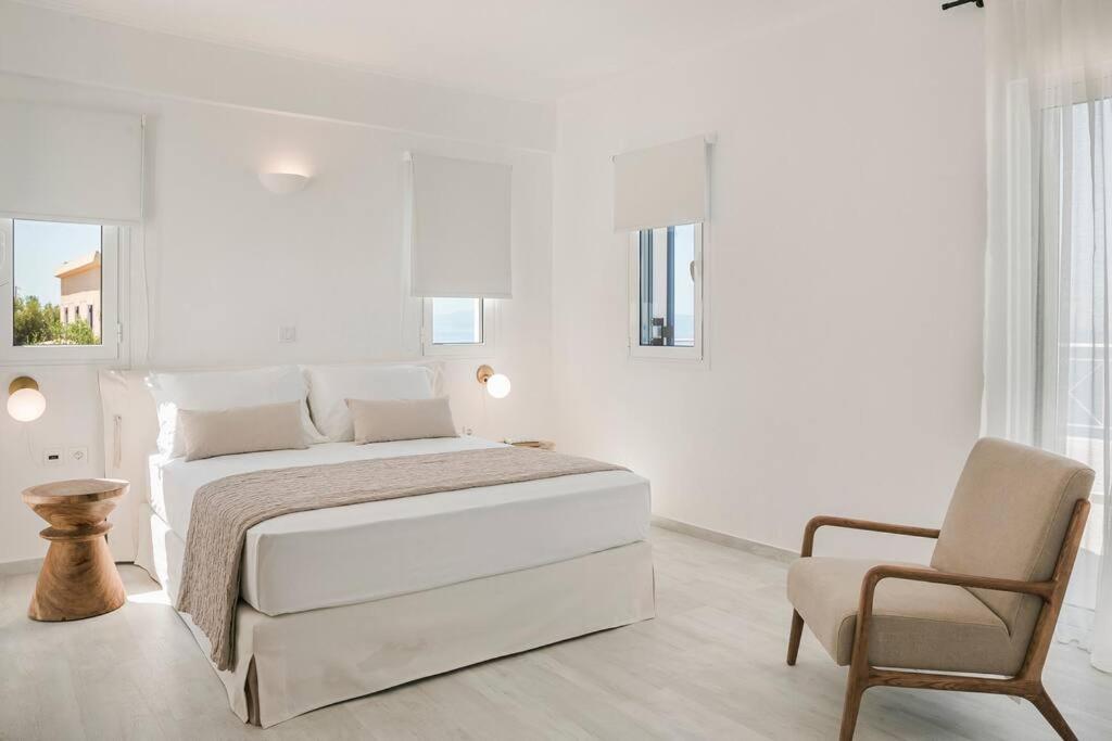 Lourdas White Villa Lourdata  Ngoại thất bức ảnh