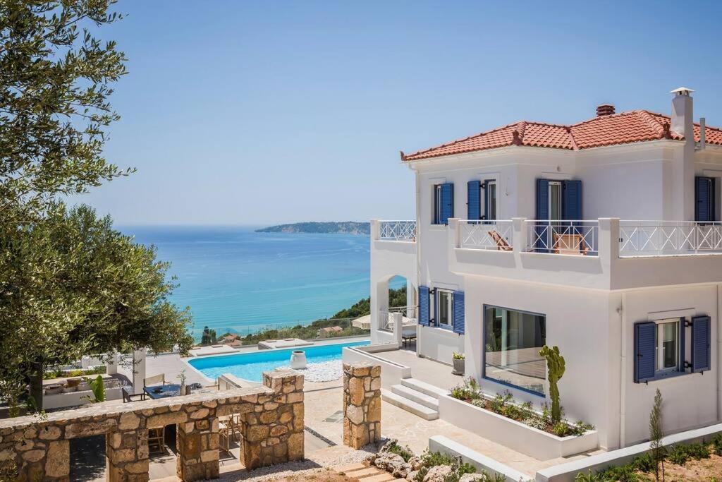 Lourdas White Villa Lourdata  Ngoại thất bức ảnh