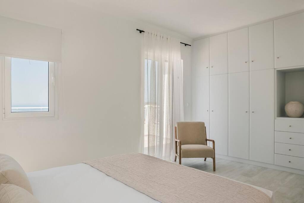 Lourdas White Villa Lourdata  Ngoại thất bức ảnh